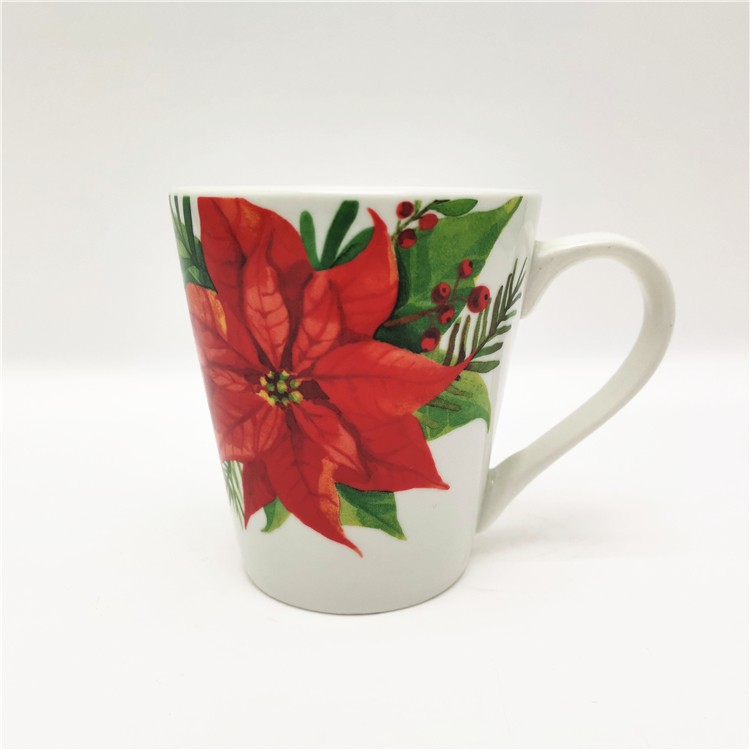 poinsettia mug.jpg