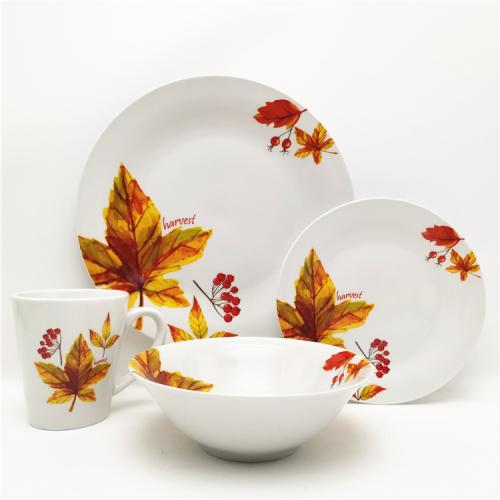Autumn maple leaves design porcelain dinnerware supplier