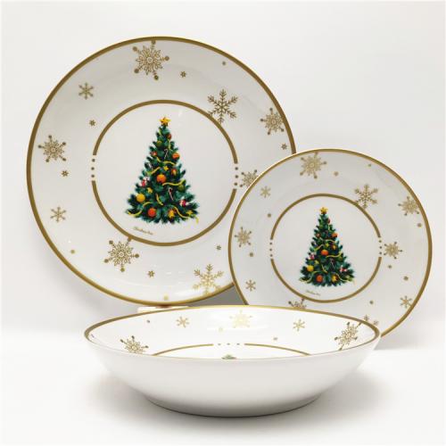 Deck the Table with Our Festive Porcelain Dinnerware This Christmas!