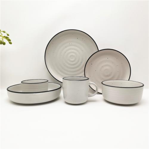 Stoneware material Ripple and black speckles embossed dinnerware 