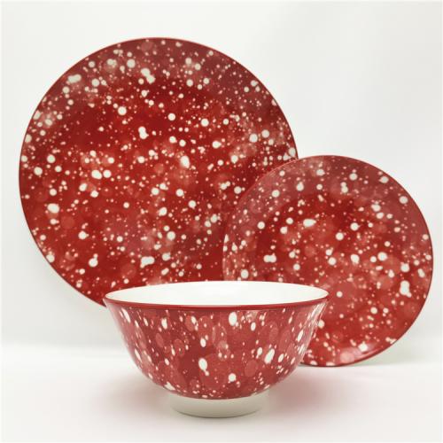 Red dots design porcelain material dinnerware set